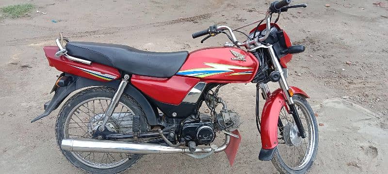 Honda 70 dream 3