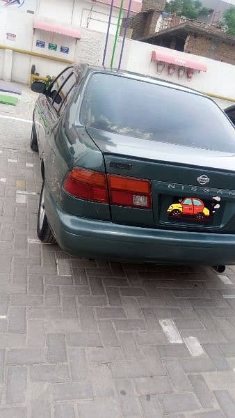 Nissan Sunny 2001 4