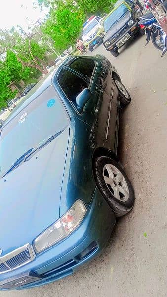 Nissan Sunny 2001 18