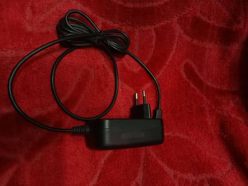 moso 36W charger in a best condition 0