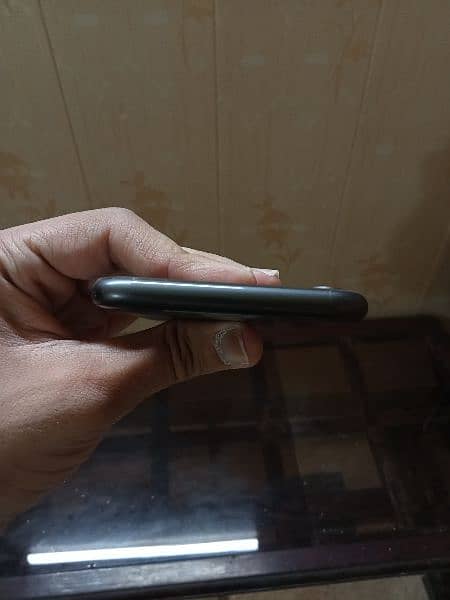 iphone 8 64gb Non PTA 7