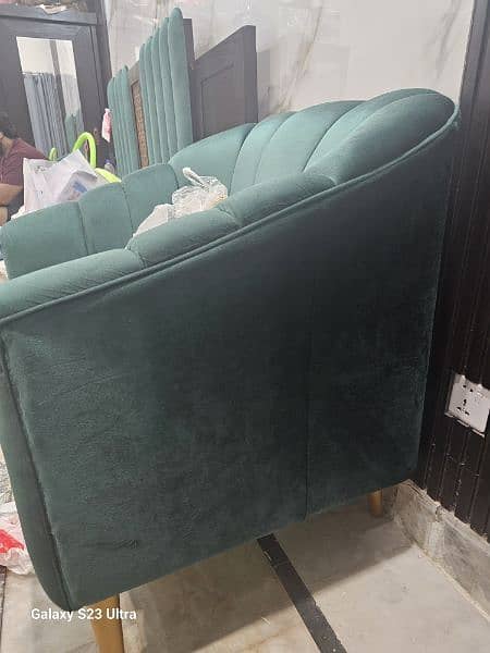 2 seater sofa set as new 2