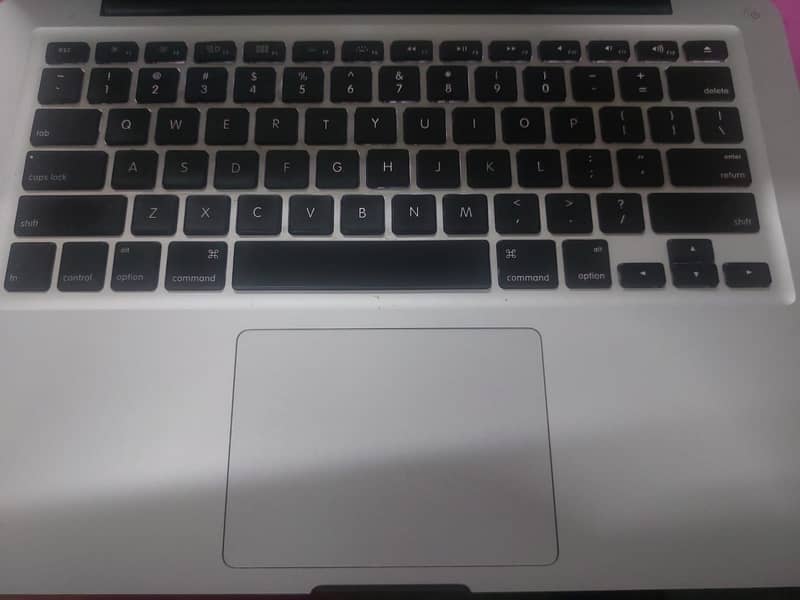 Macbook pro Mid 2012 8gb/512 ssd 2.5 Core i5 Processor 2