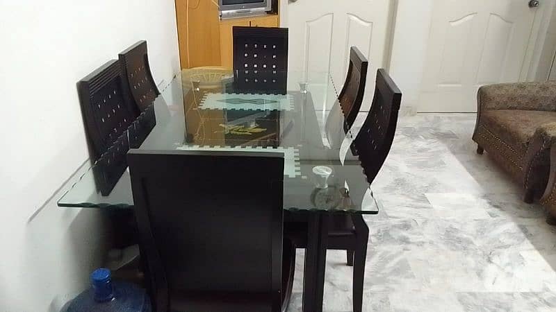 dinning table for sell. . . worth buying. 1