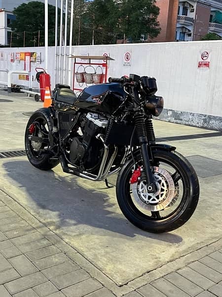 Kawasaki GT550 (custom built) 4