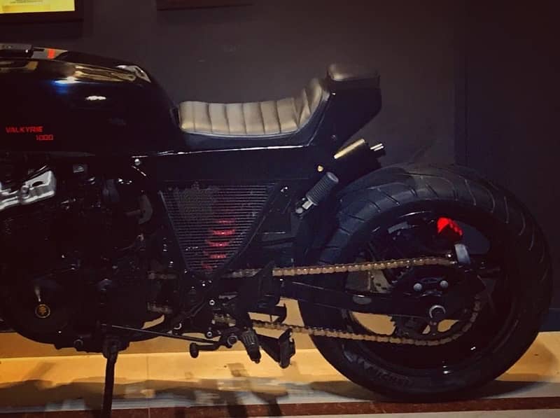 Kawasaki GT550 (custom built) 7