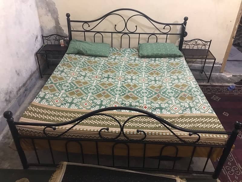 King size double iron bed 1