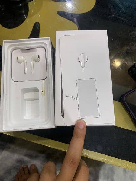 iPhone x256gn sim time available box handfree and sim pin 3