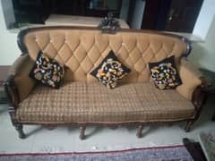 Five seater chinioti sofa in good condition