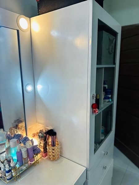 Dressing table/ vanity table/ makeup table 12