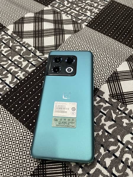 One Plus 10 Pro 5g ( Emerald-Green ) 0