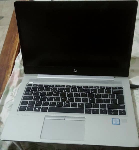 HP 830 G5 2