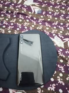 10 by 10condition  no box only charger single sim PTA APPROVED