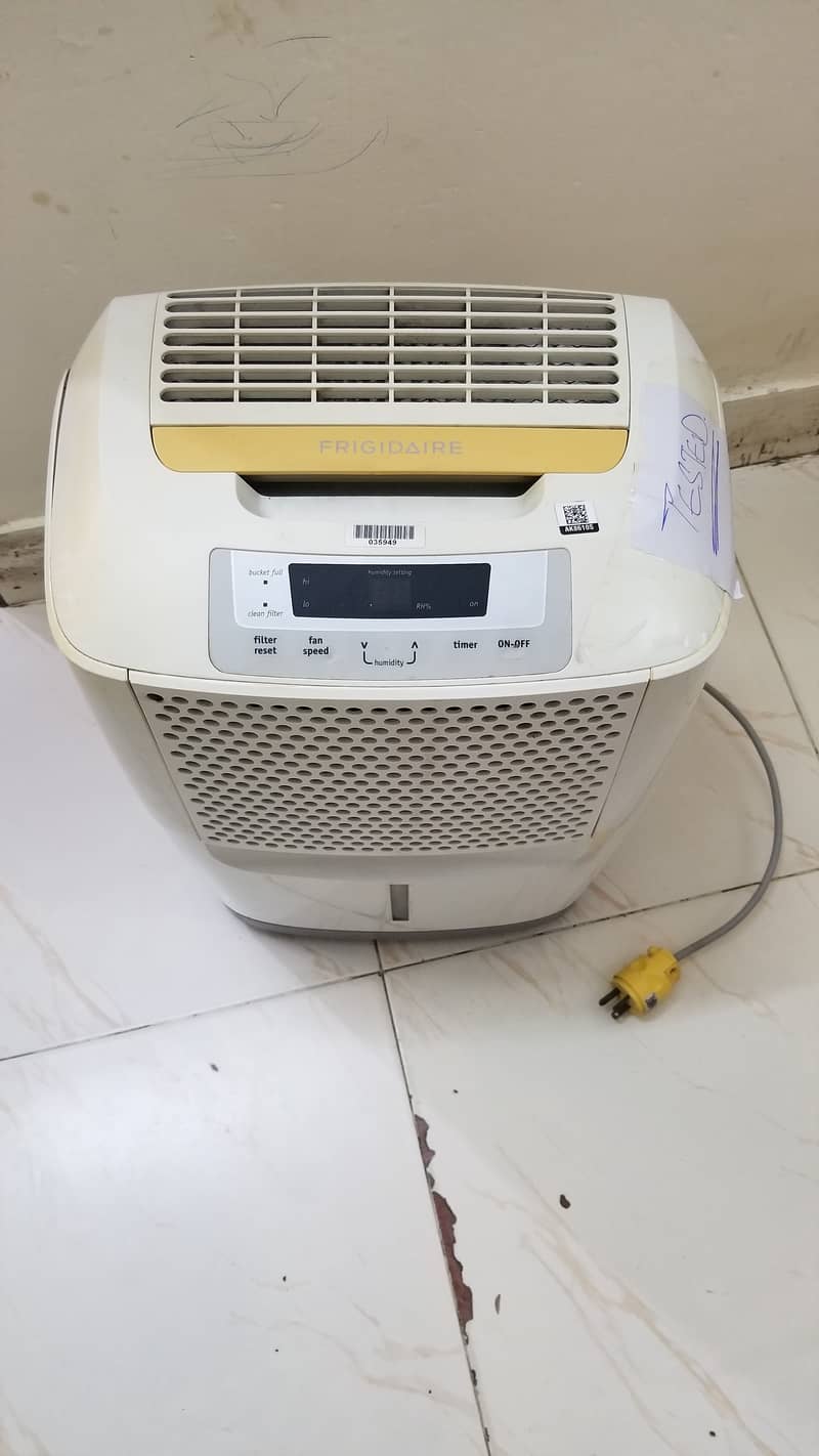 Dehumidifier - 25 Litre/day 1