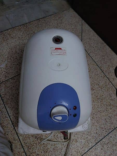 boss electric Geyser 15 Ltr 2