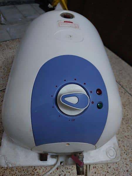 boss electric Geyser 15 Ltr 3