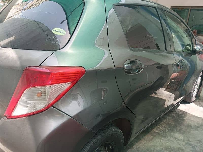 Toyota Vitz 2012 8