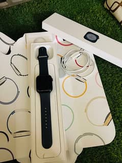 Apple watch series 8 lush condition for sale 45mm