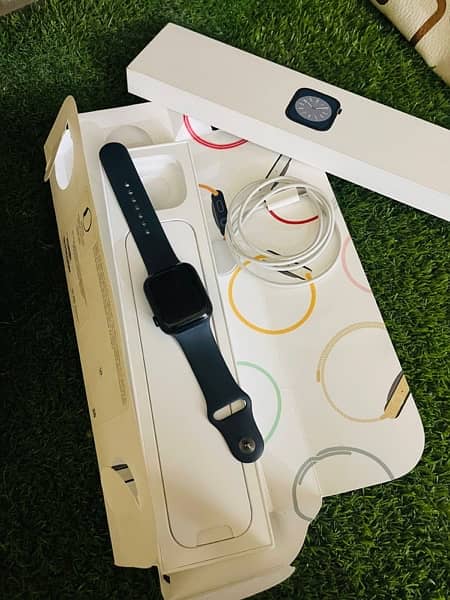 Apple watch series 8 lush condition for sale 45mm 1