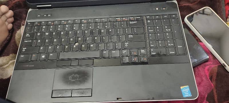 Dell Laptop Latitude E6540 3