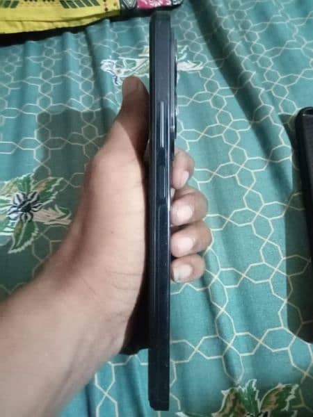 INFINIX HOT 40 8