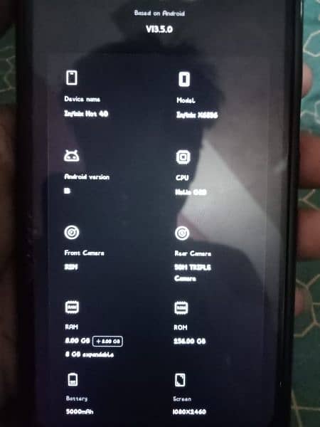 INFINIX HOT 40 9