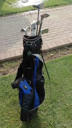 Complete golf kit with bag