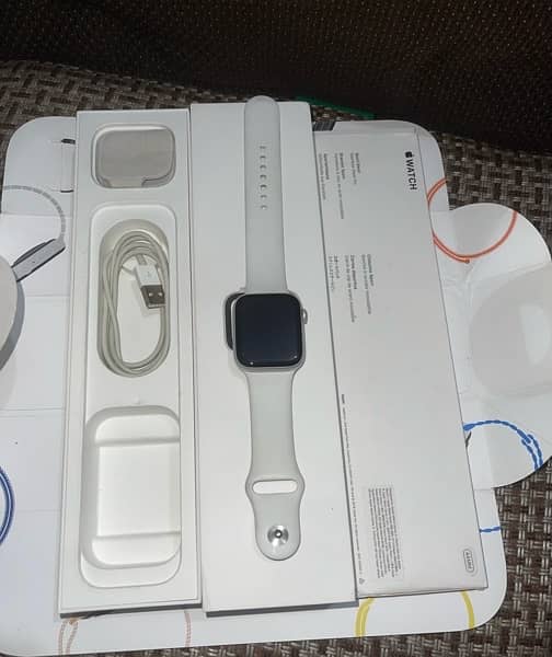 Apple Series 4 44mm 0