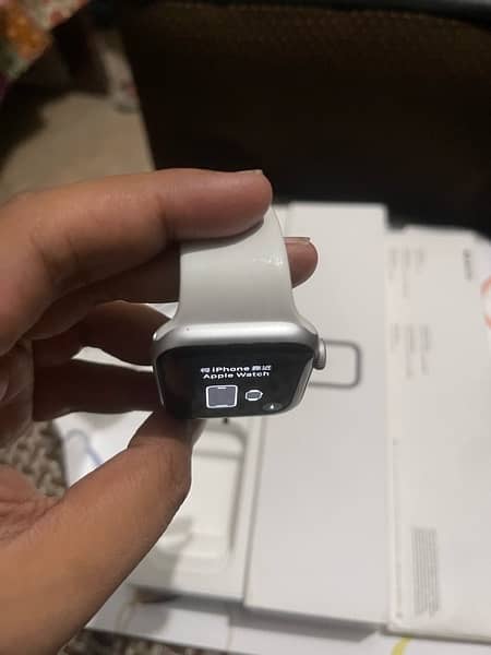 Apple Series 4 44mm 6