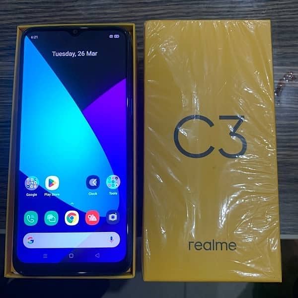 Realme C3 3+32 GB with box charger 1