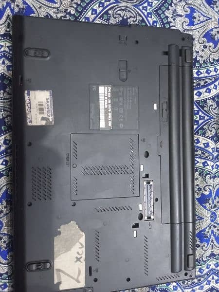 Lenovo THINKPAD T42O, 8/10 7