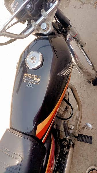 Honda 125 sale and Exchange also 3