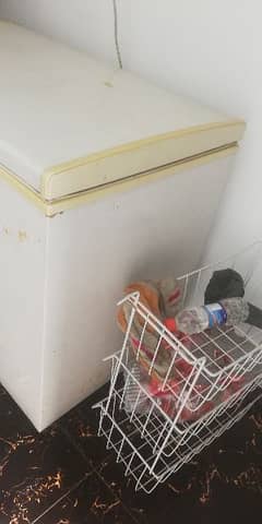 dwolence refrigerator for sale in the house 0