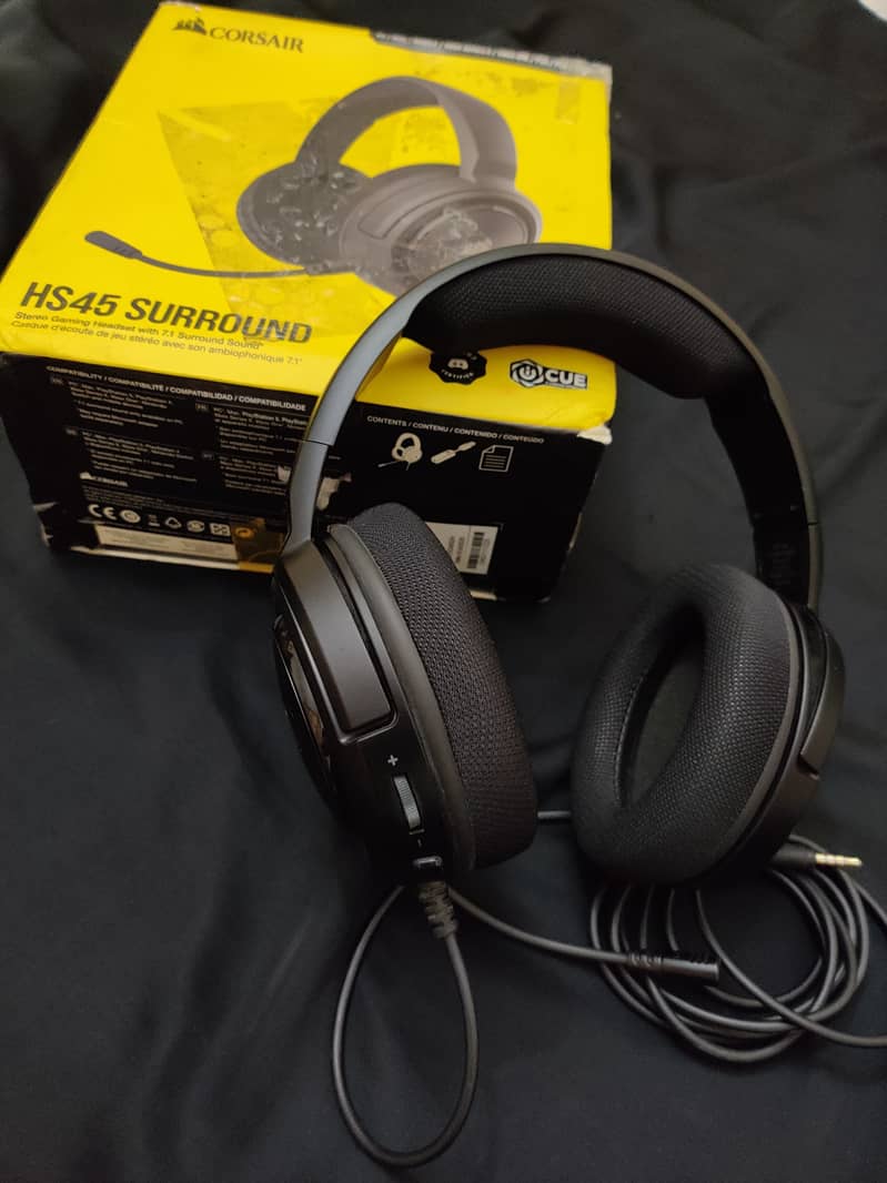 Corsair HS45 Surround Gaming Headset (Slightly Negotiable) 0