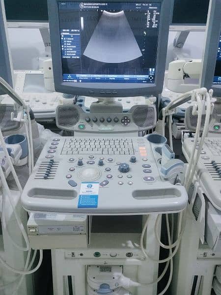 GE American Logiq P5 Color Doppler with Convex and Linear Probes 1