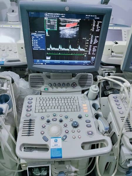 GE American Logiq P5 Color Doppler with Convex and Linear Probes 4