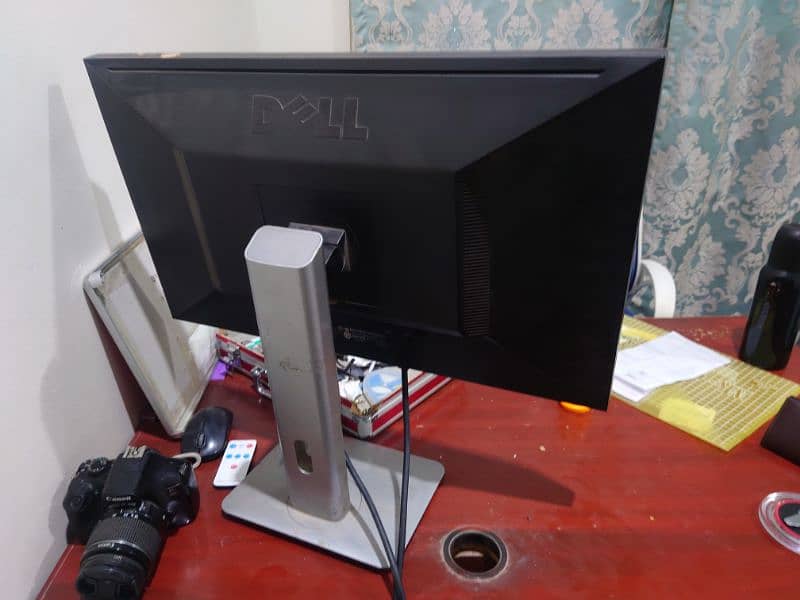 BRAND NEW DELL MONITOR URGENT SALE 1