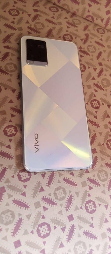 Vivo Y21 Mobile Phone 1