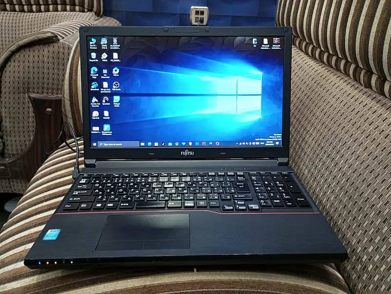 4th Generation Core i3 Laptop with 24" LED Screen for Sell 1
