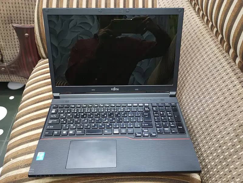 4th Generation Core i3 Laptop with 24" LED Screen for Sell 4