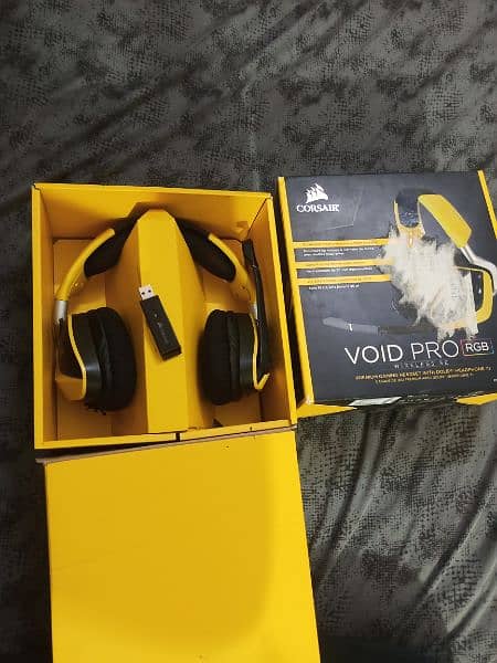 Corsair Void Pro RGB Wireless Special Edition With Box 2