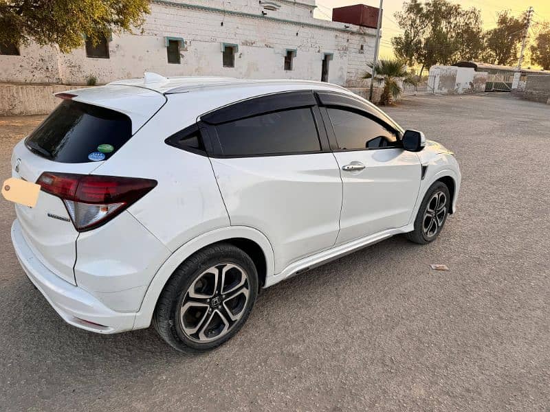 Honda Vezel 2015 4