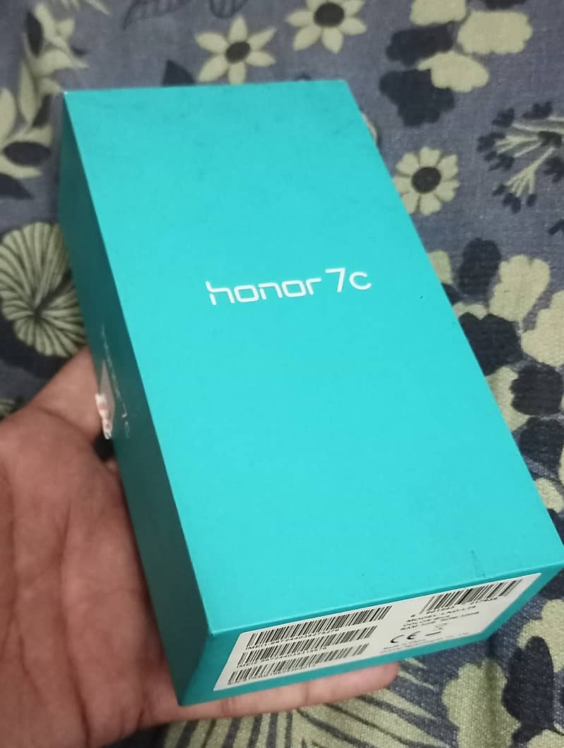 Honor 7C (3+32) With Box & Genuin Back Cover for Sale 1