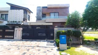 10 Marla House Is Available For Rent In Air Avenue Block R Lahore