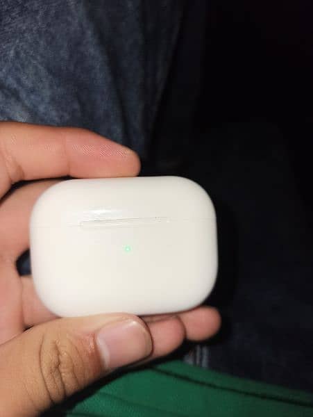 airpods pro 2nd generation new only seal open no used 4