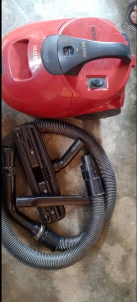 sanyo 1400 vacuum cleaner 1