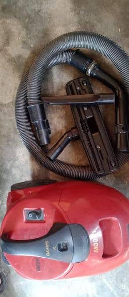 sanyo 1400 vacuum cleaner 3