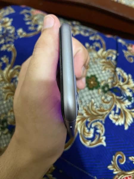 iphone 11 128gb non pta only display masge 0