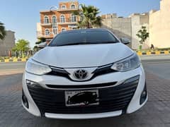 Toyota Yaris ativ x 1.5 2022