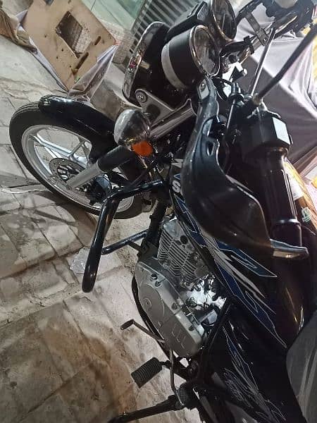 Suzuki GS150 SE 2022 1